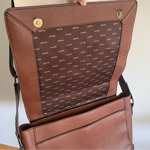 Brown Shoulder Briefcase NWOT - Picture 8 of 13